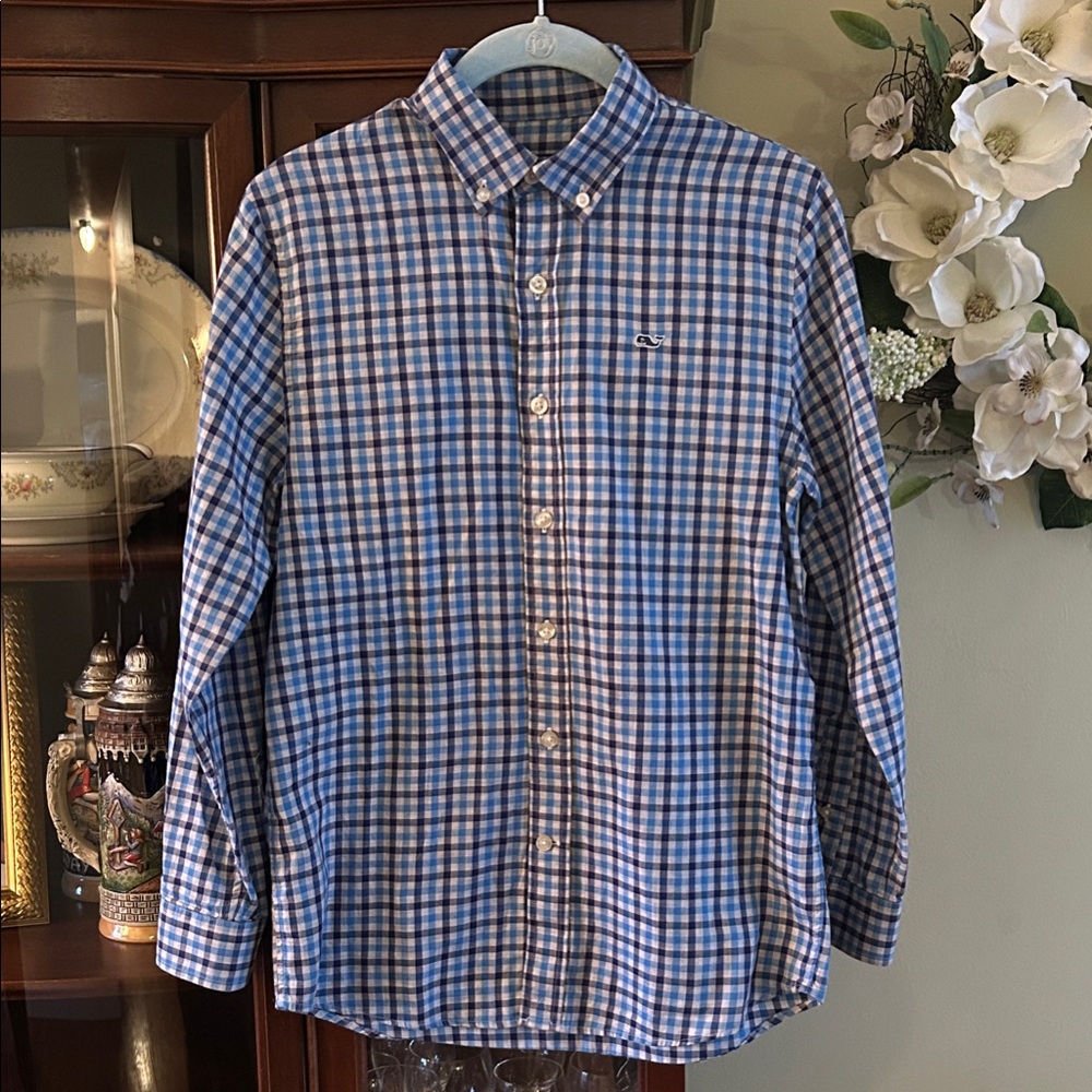 Vineyard Vines Plaid Button-Down Shirt. Size medium 12-14